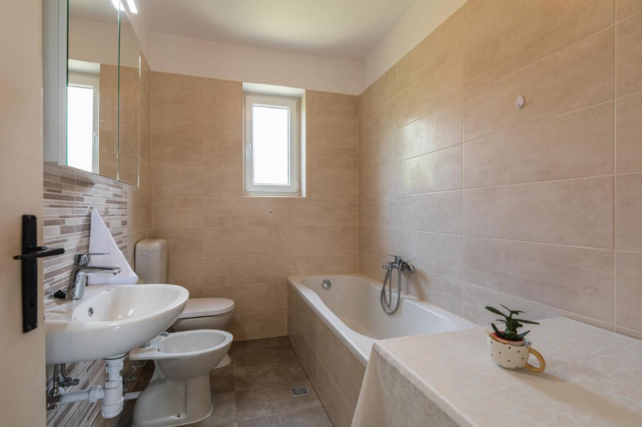 Duda Apartment Crikvenica Bagian luar foto