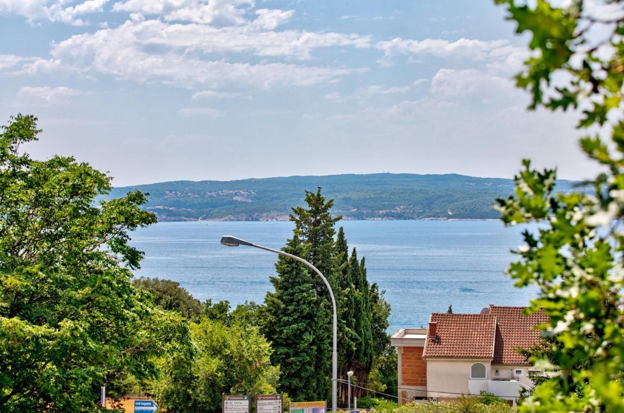Duda Apartment Crikvenica Bagian luar foto